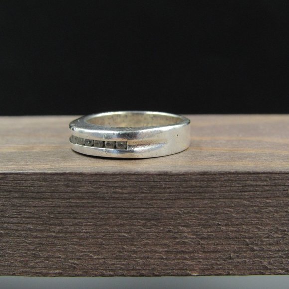 Size 6 Sterling Silver Thick Channel CZ Ring - Picture 2 of 8